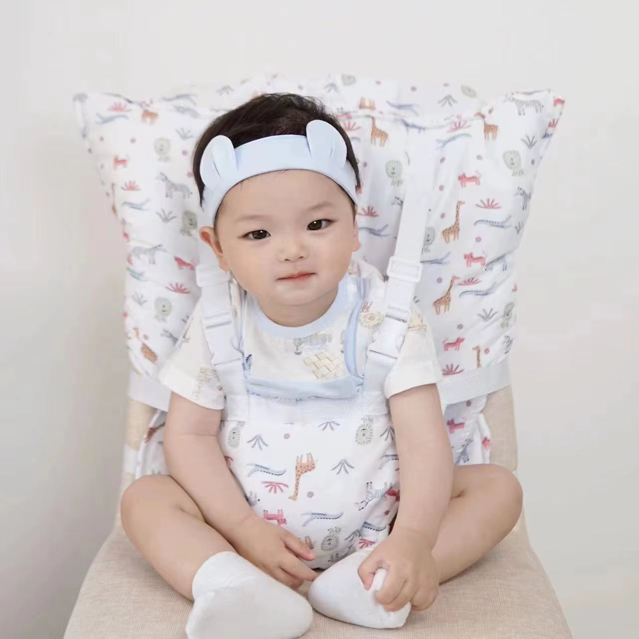 Hot Selling Dinosaurs Star High Chair Harness Portable Toddler Feeding Seat Travel Safety Washable Cloth Baby Protection Feature